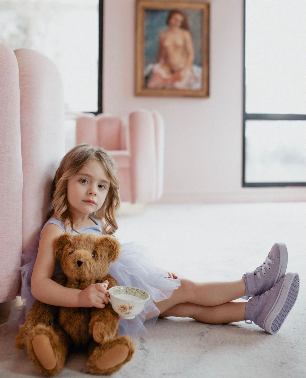 Tea Time Mini Sessions at the Ladyfinger Lounge